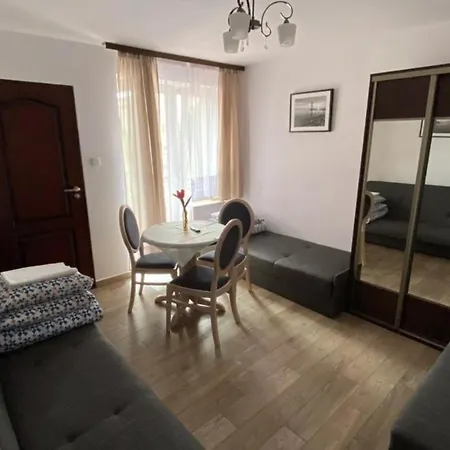 Claudia Sylwia Anna Kosieradzka Kwatera prywatna *