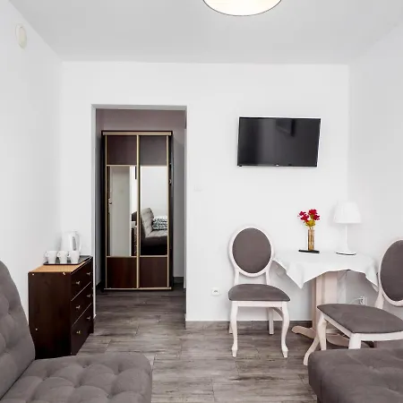 Quarto em Acomodações Particulares Claudia Sylwia Anna Kosieradzka *