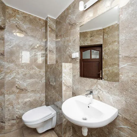 Quarto em Acomodações Particulares Claudia Sylwia Anna Kosieradzka *